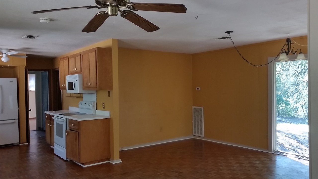 617 Wilson Rd - Photo 4 of 46