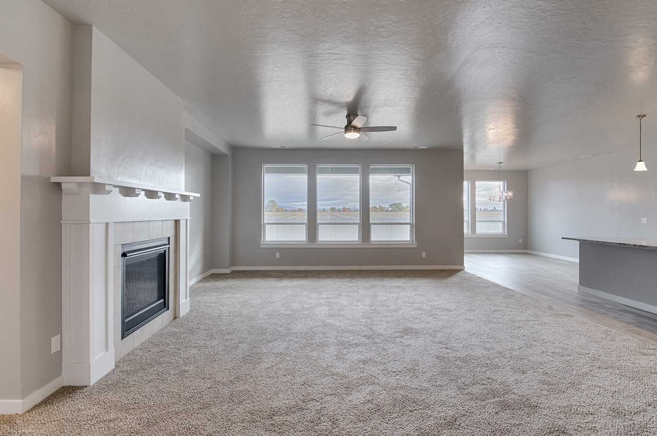 4592 S Merrivale Pl - Photo 4 of 31