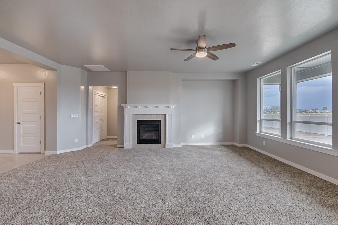 4592 S Merrivale Pl - Photo 5 of 31