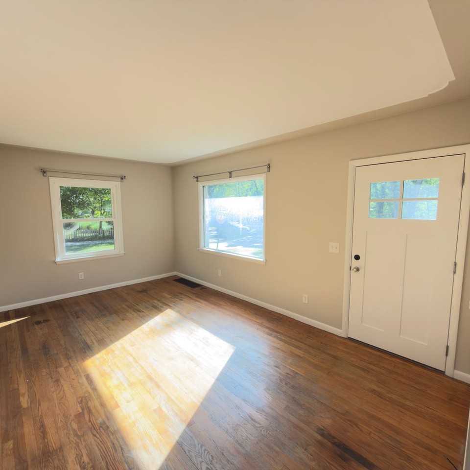 2789 Thornapple River Dr Se - Photo 6 of 17
