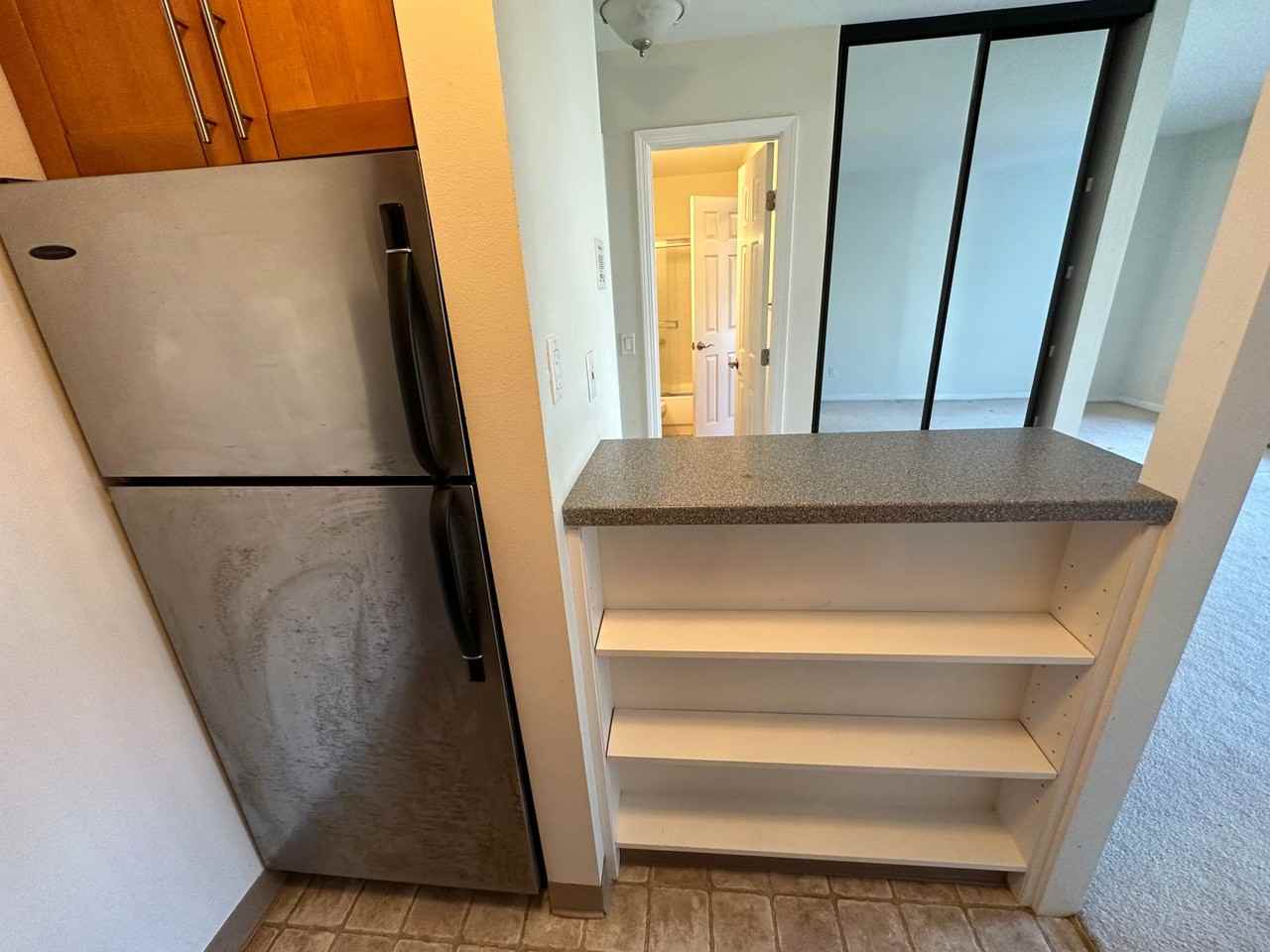 8 Admiral Dr #341 - Photo 6 of 21