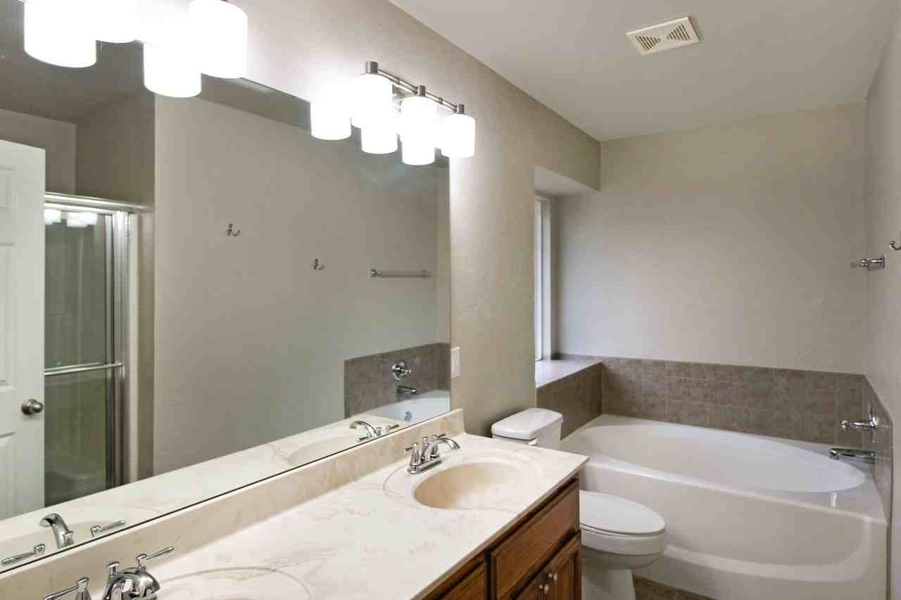 2111 Scissortail Landing Dr - Photo 7 of 10