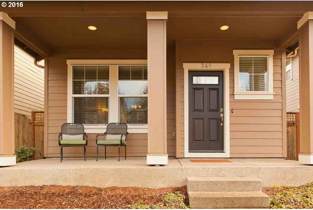 345 Ne 105th Ave - Photo 3 of 26