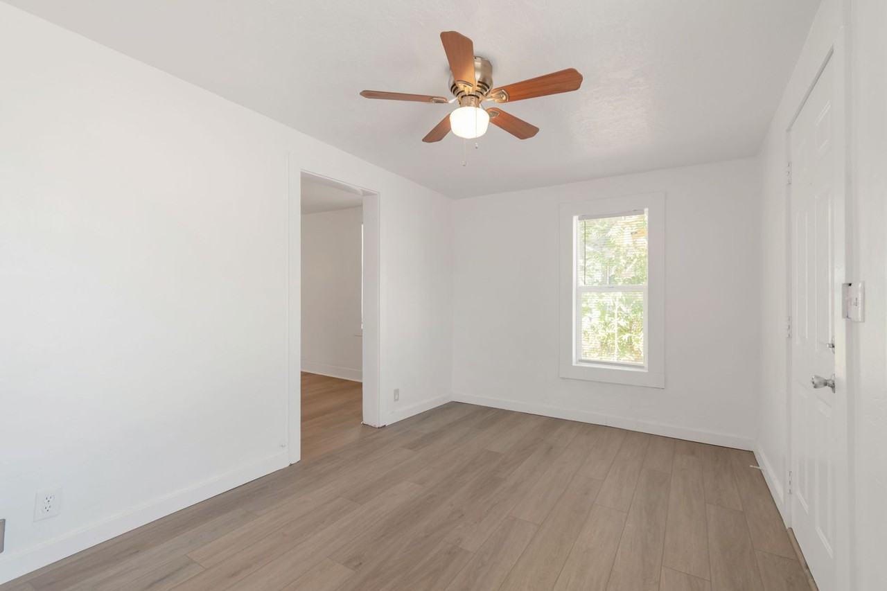 2962 S 8850 W - Photo 4 of 15