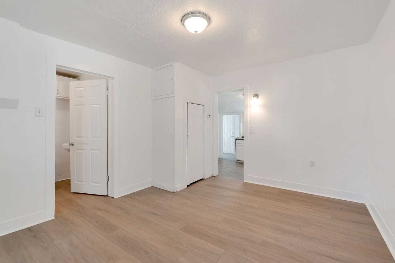 2962 S 8850 W - Photo 5 of 15