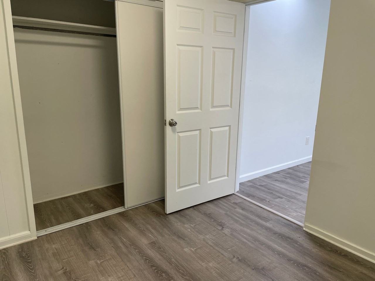 569 Kaumakani St - Photo 5 of 9