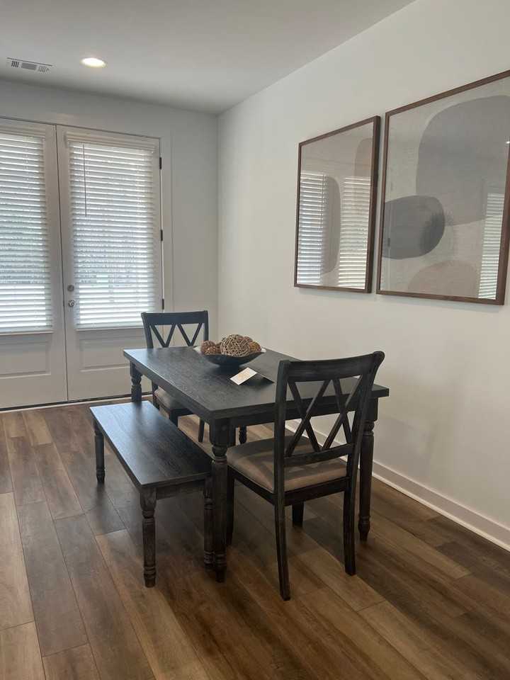 102 Lacosta Cir - Photo 5 of 8