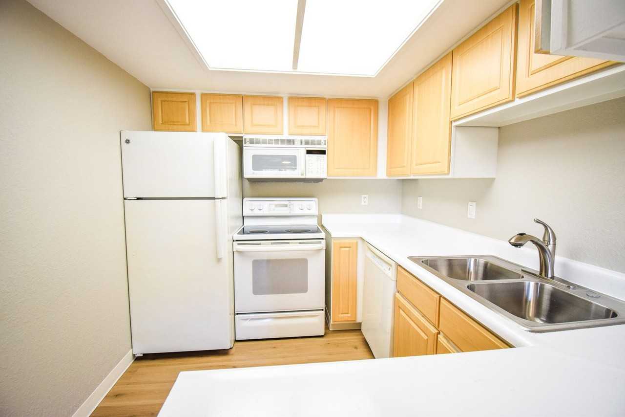 9515 Sw 146th Ter #2 - Photo 7 of 31