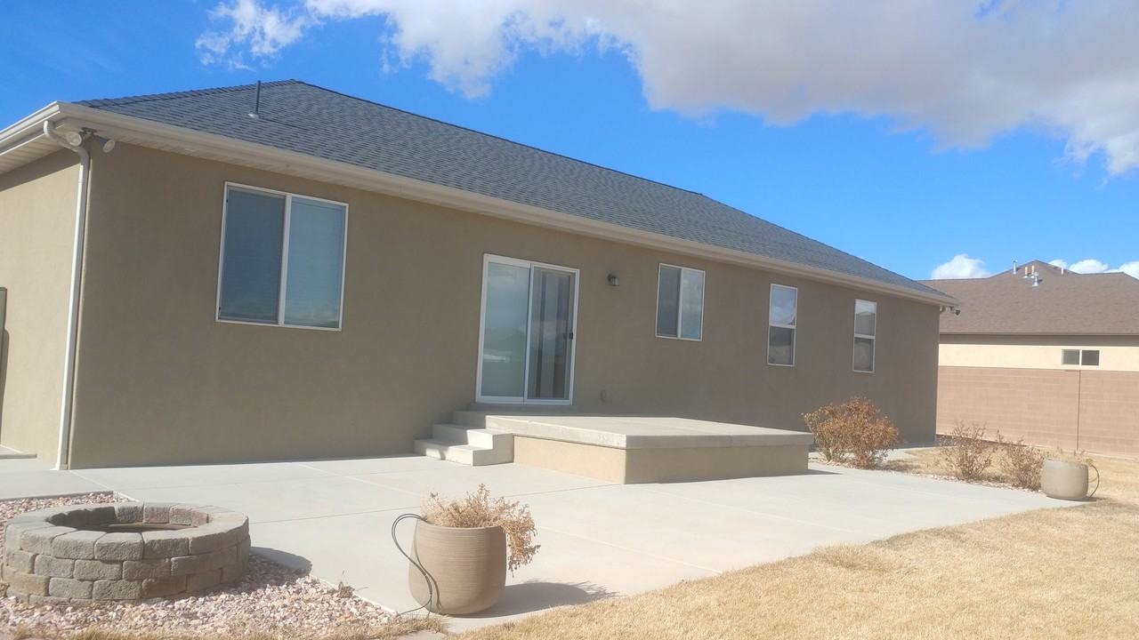 1630 N 3475 W - Photo 3 of 36