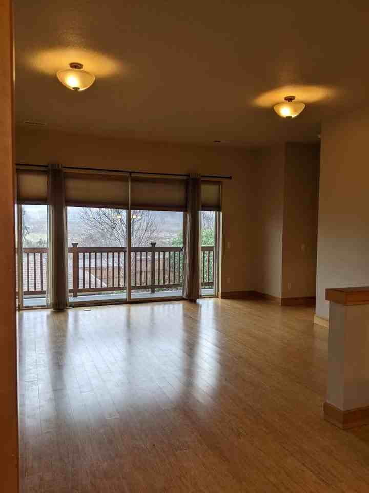 675 Larch Ct - Photo 4 of 16