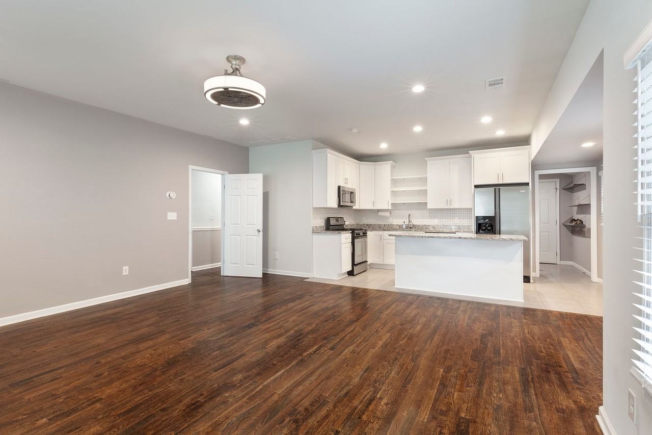 1019 Parsons St Sw ##Sw - Photo 6 of 27