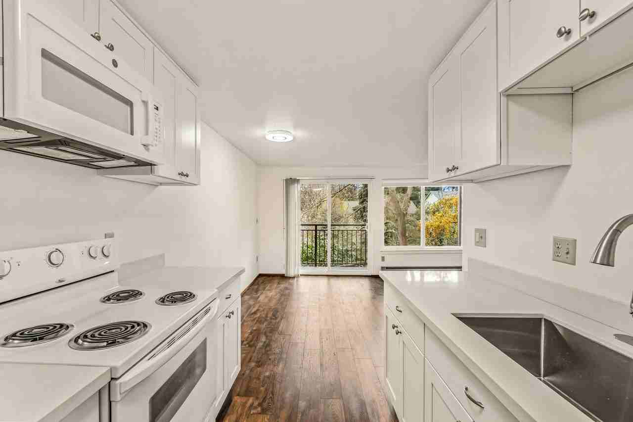 715 N 130th St - Photo 7 of 20