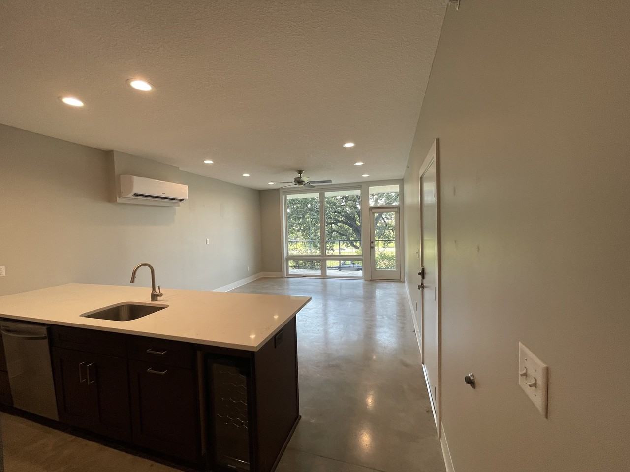 3933-3937 Kenwood Avenue - Photo 4 of 31