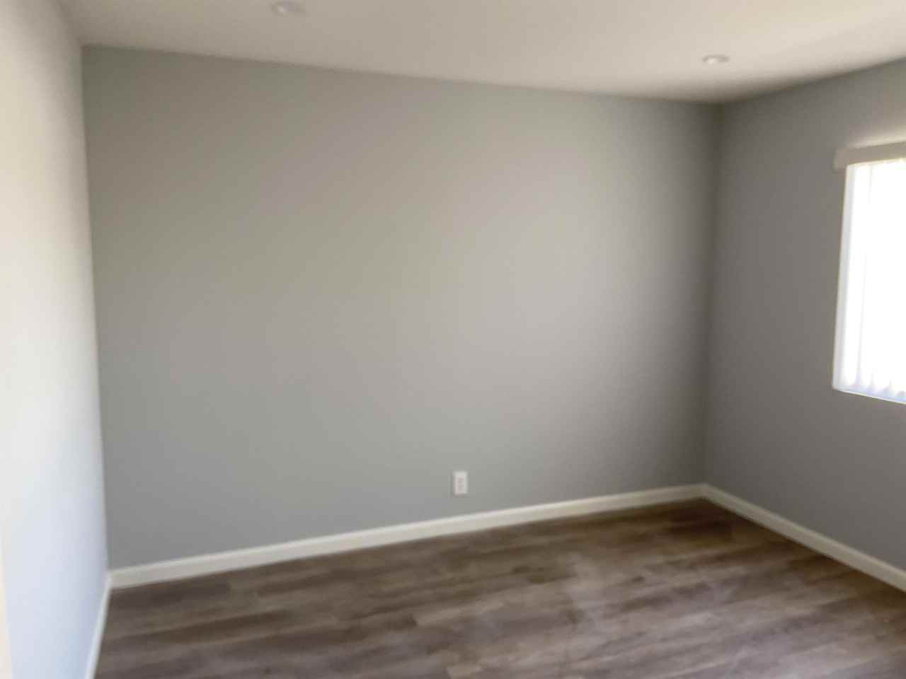 1809 S Manhattan Pl - Photo 7 of 16