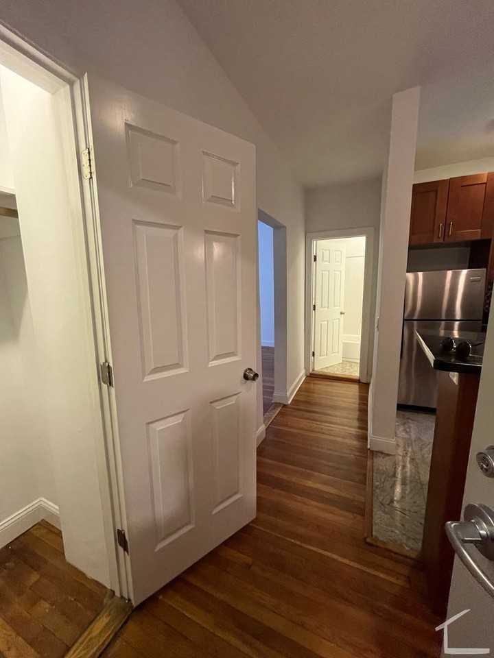 5 Peterborough St - Photo 4 of 6