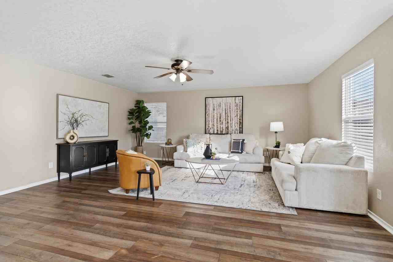1412 Prairie Rock - Photo 4 of 36