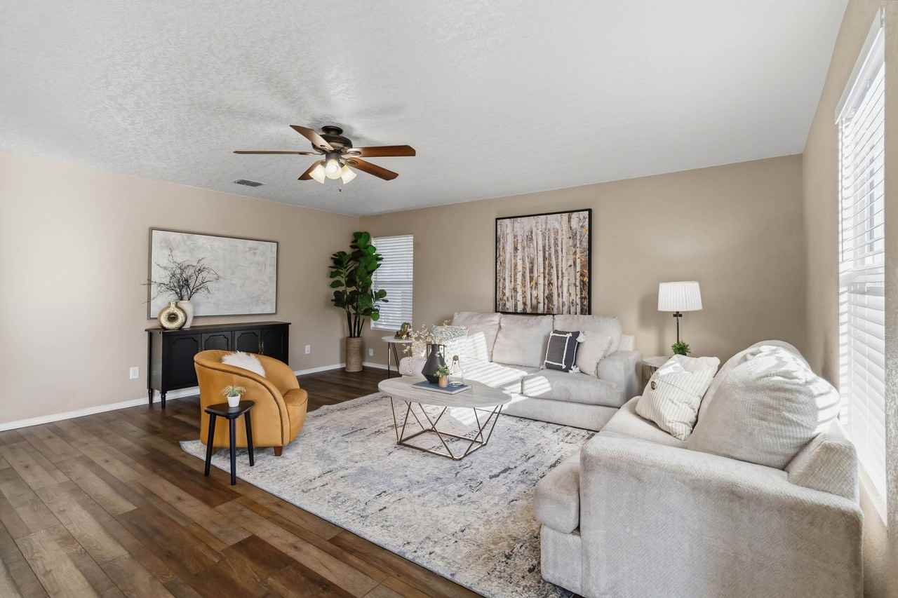 1412 Prairie Rock - Photo 7 of 36