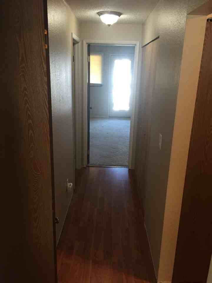 10245 Jamestown Dr - Photo 5 of 17