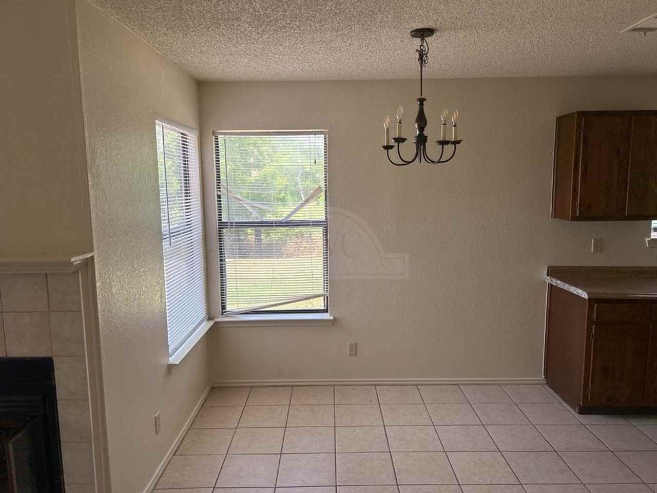 2407 Kirk Cir - Photo 5 of 17