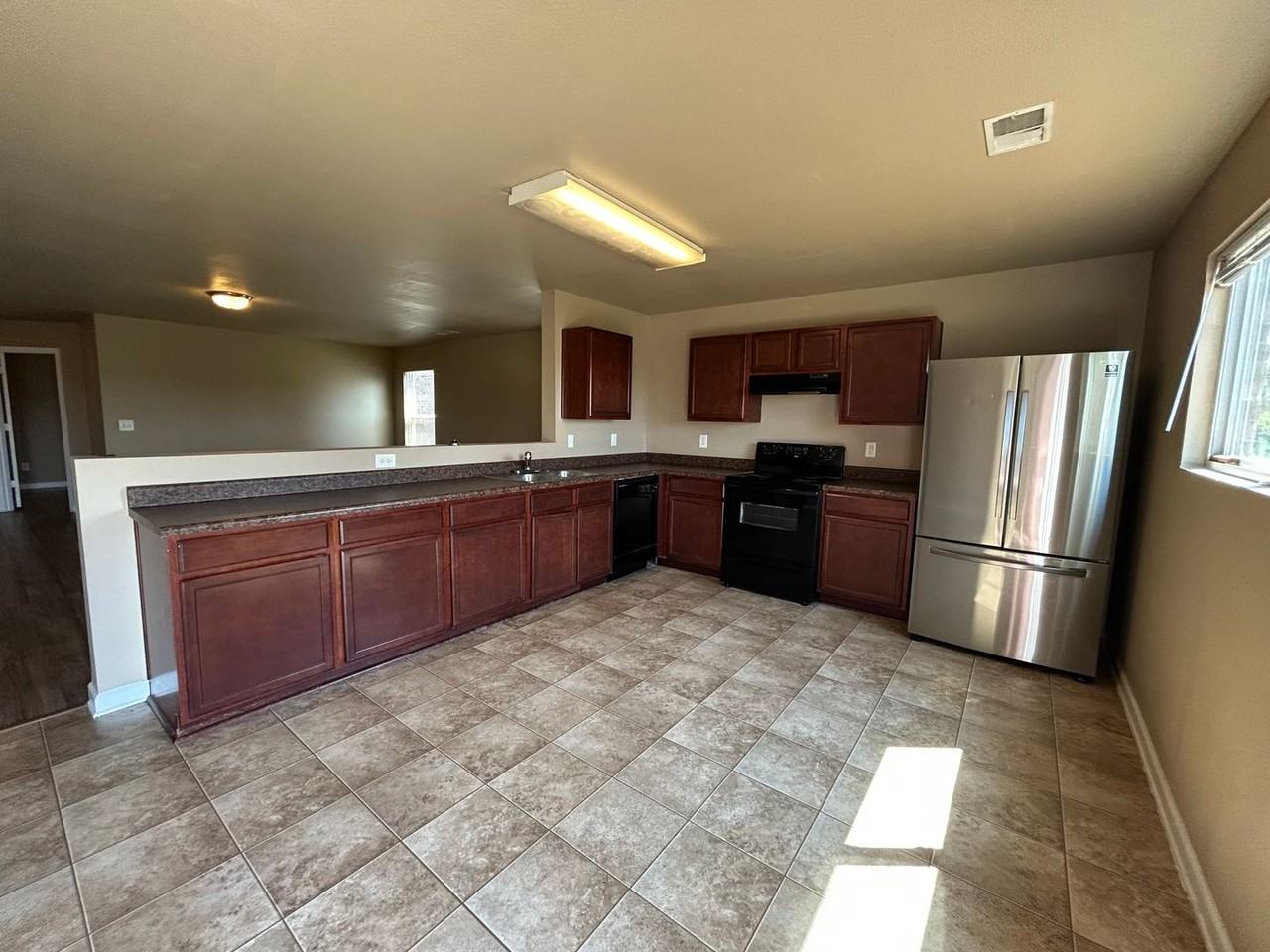 222 Harold Murphy Dr - Photo 3 of 22