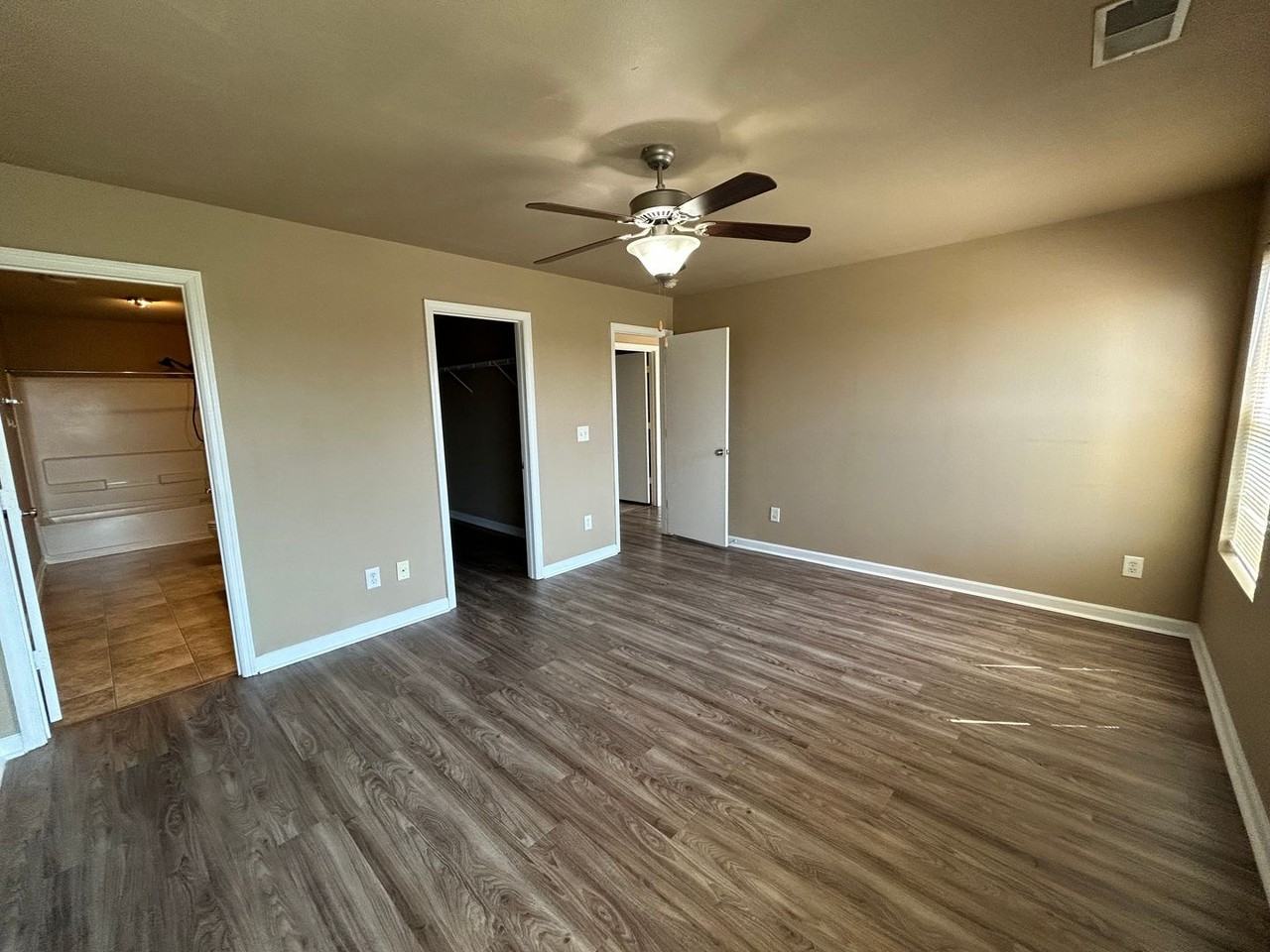 222 Harold Murphy Dr - Photo 7 of 22