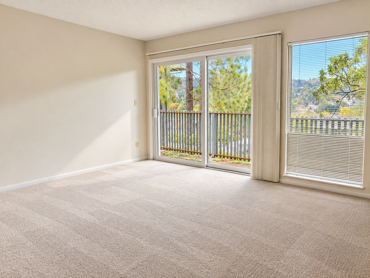 5 Circle Drive - Photo 4 of 10