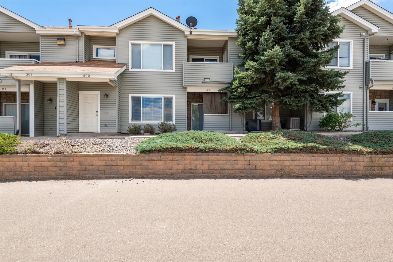 905 S ZENO WAY - Photo 2 of 26