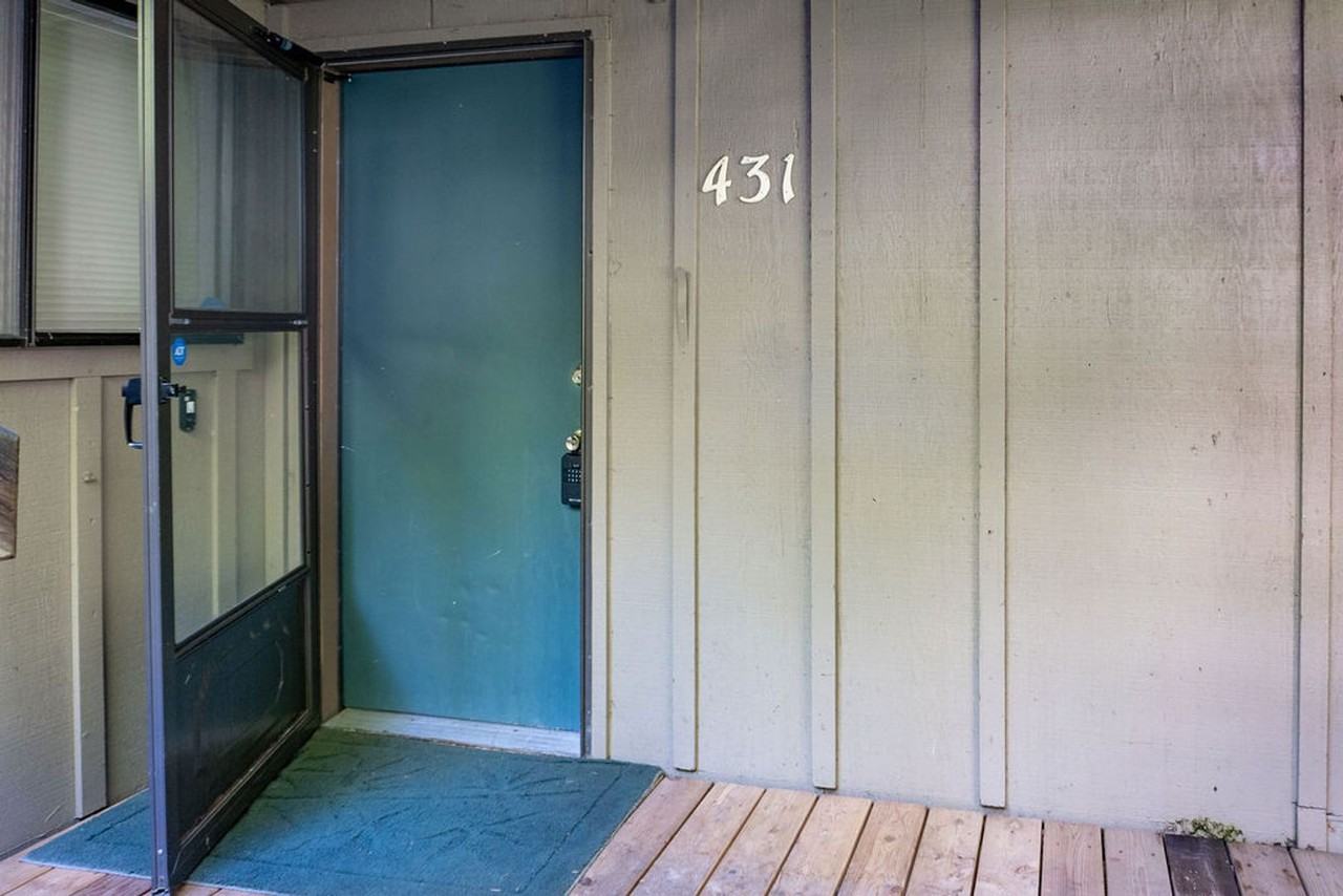 431 Stonewood Dr - Photo 4 of 28