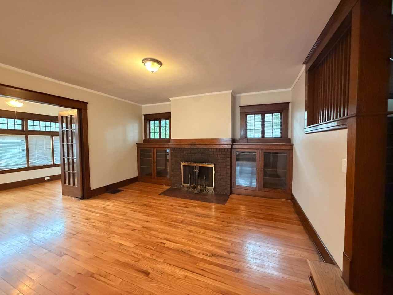 1047 Sibley St Nw - Photo 3 of 25
