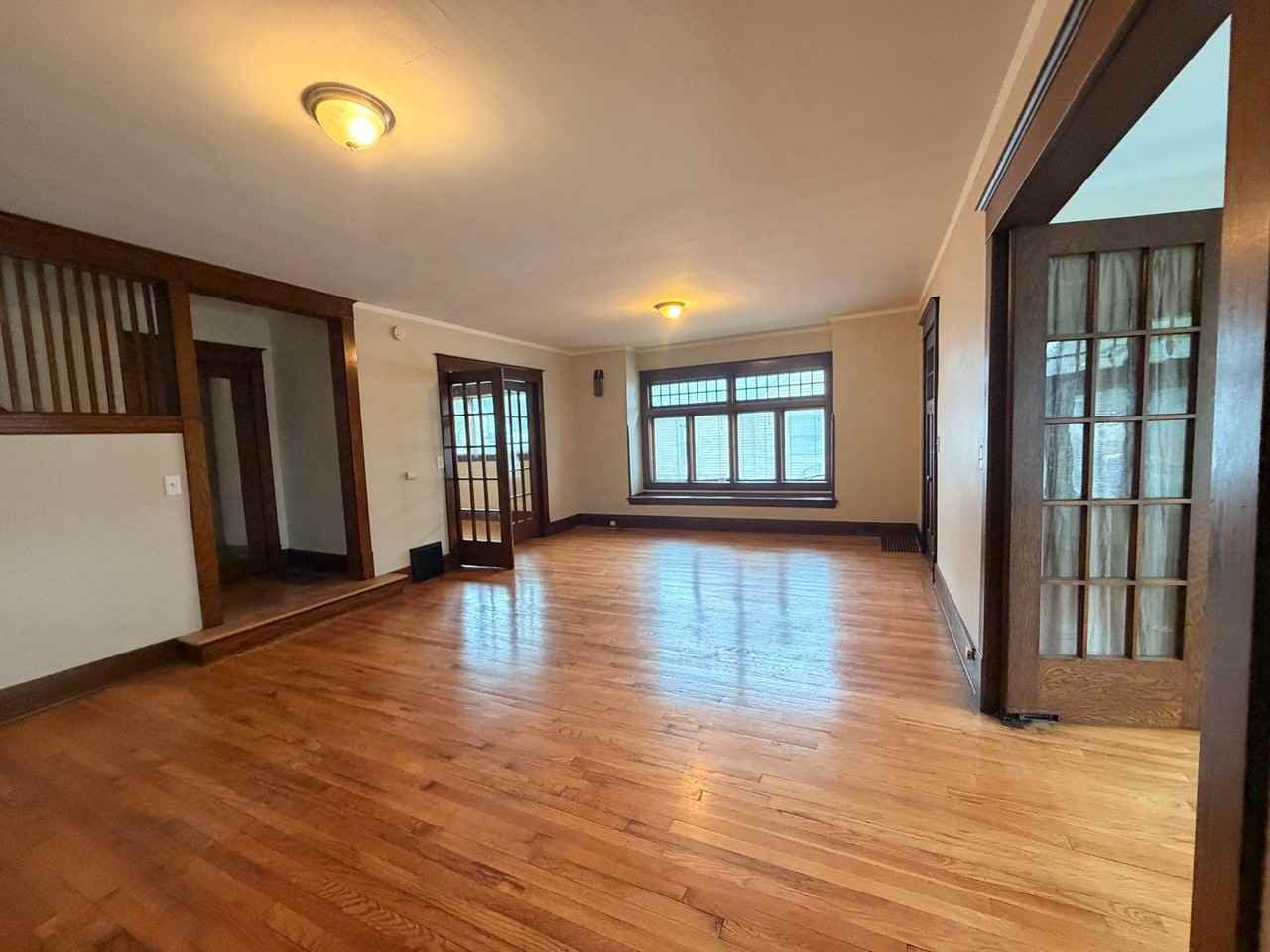 1047 Sibley St Nw - Photo 4 of 25