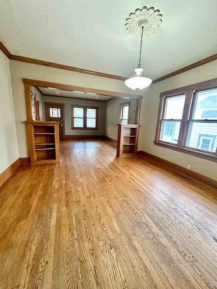 124 N 43rd St - Photo 5 of 17