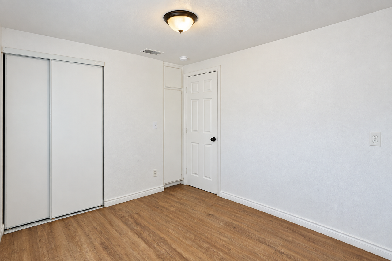 1166 Minerva Ct - Photo 7 of 23