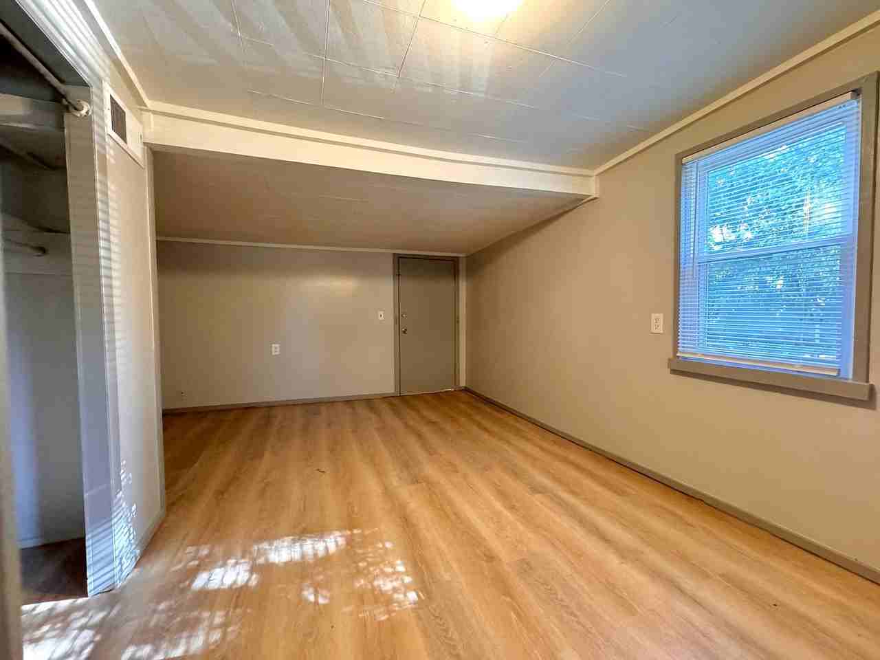 2608 E Archer St - Photo 7 of 7