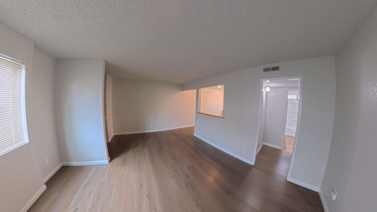 2487 Court St - Photo 2 of 19