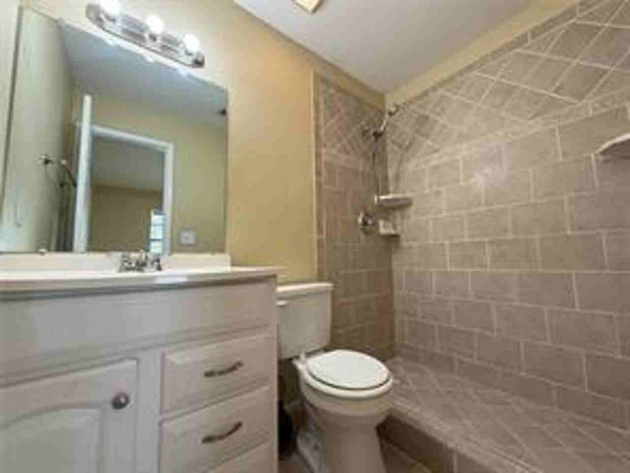 1009 Marlene Dr - Photo 4 of 10