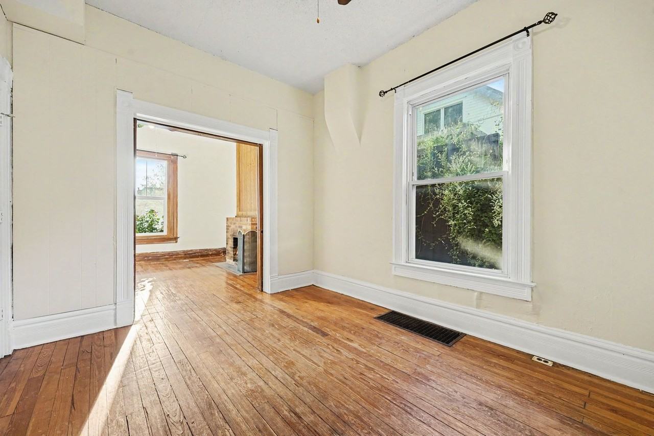 2315 N Franklin St - Photo 5 of 24