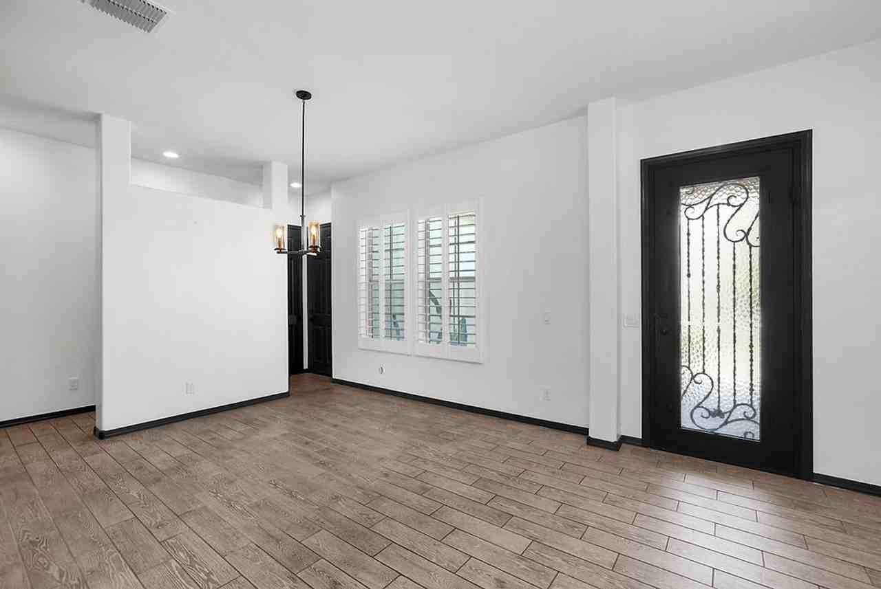 369 W Glacier Bay Dr - Photo 5 of 34