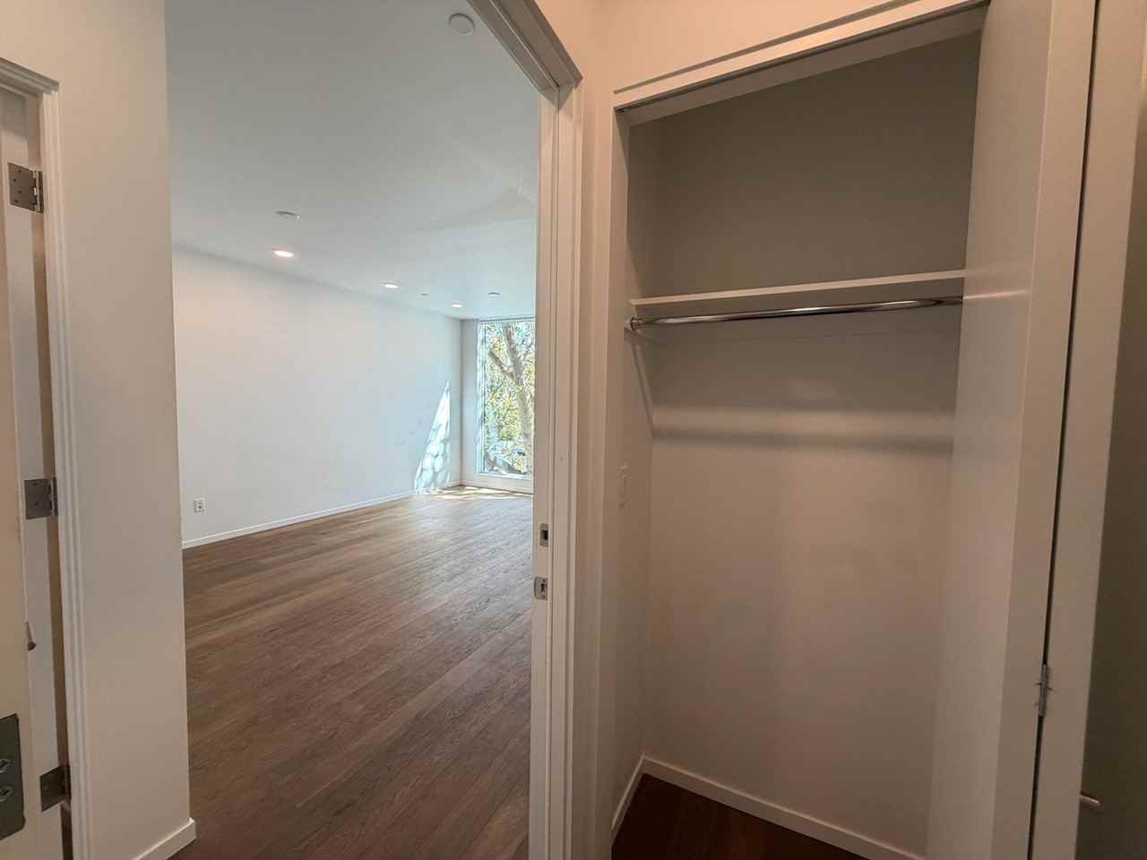 2419 Binnen Ln - Photo 4 of 30