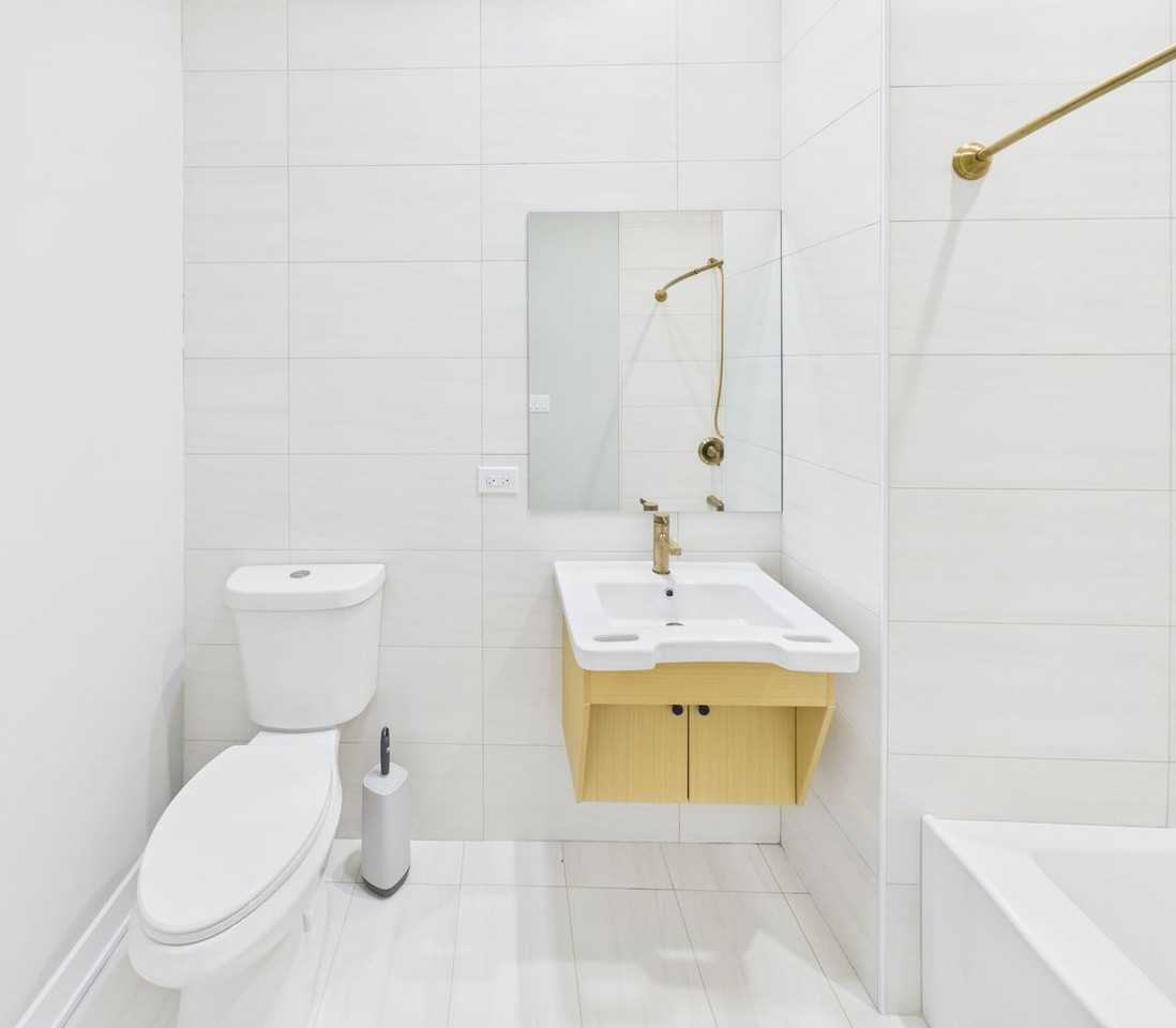 2849 W 24th Blvd Apt 1r #1R - Photo 6 of 36