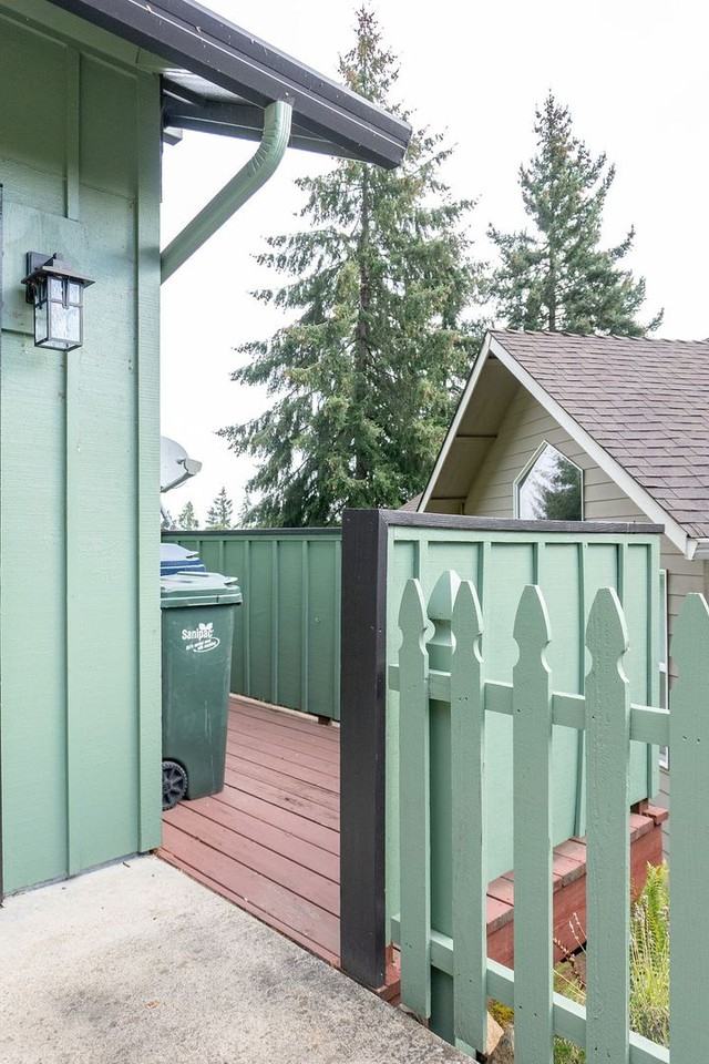 3345 Bentley Ave - Photo 5 of 50