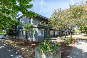 featured image of 1801 S 15th St
