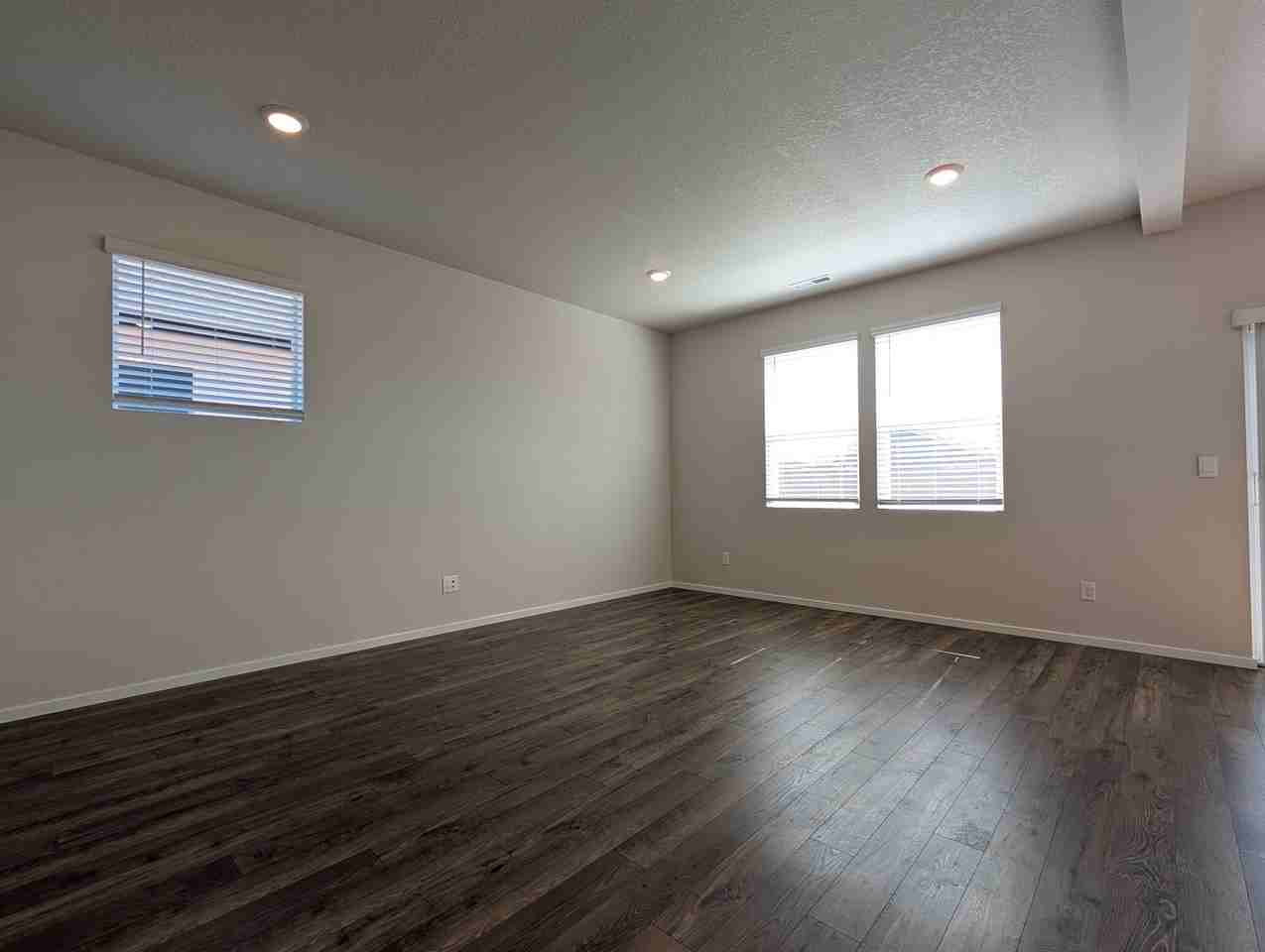 2651 Fenya St - Photo 4 of 28