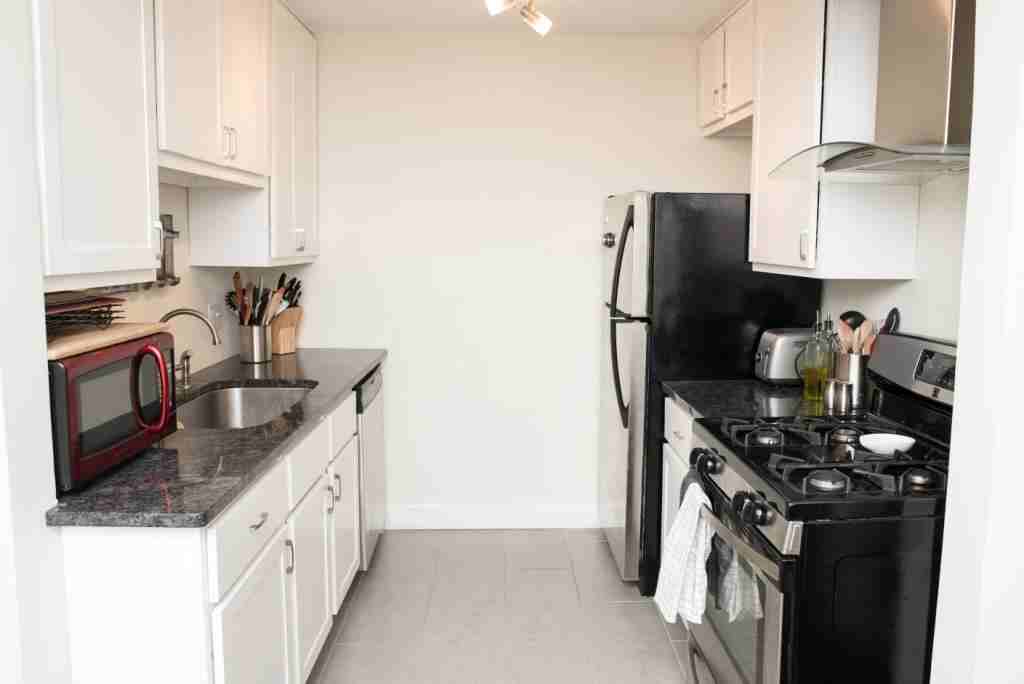 2023 Edgecliff Point - Photo 5 of 47