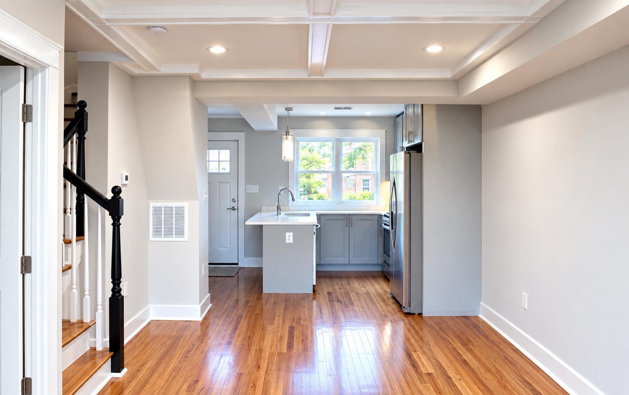 242 33rd St Ne - Photo 3 of 18