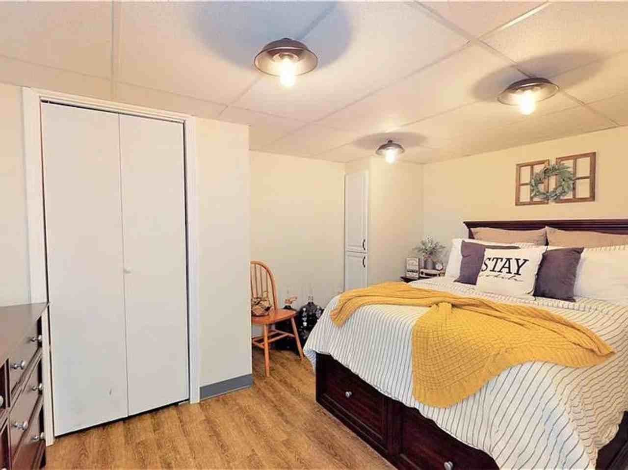 29 Dean St - Photo 4 of 28
