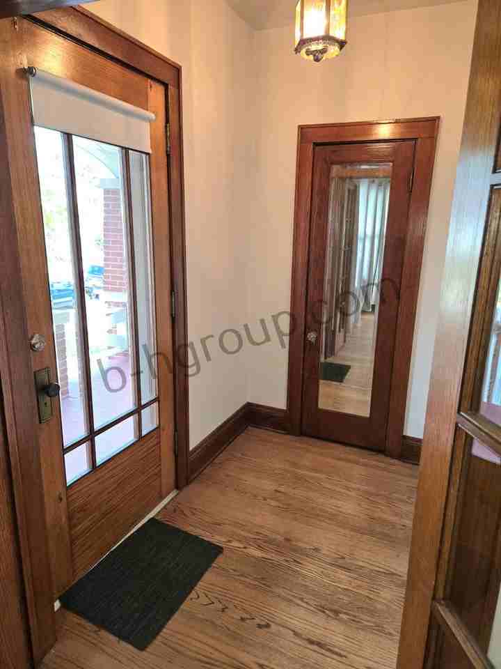 7413 23rd Ave - Photo 7 of 36
