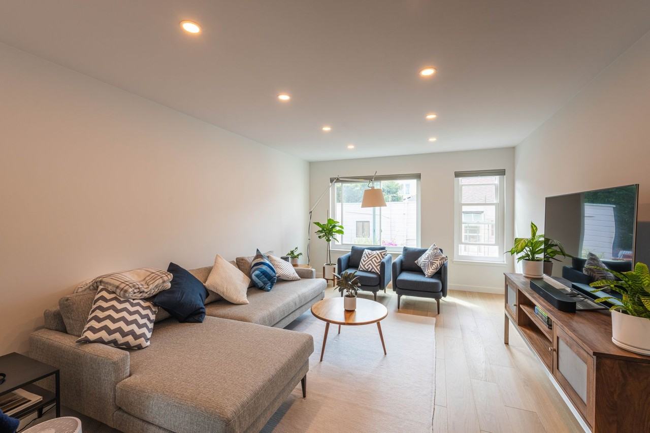 1604 Church St #4 - Photo 5 of 13