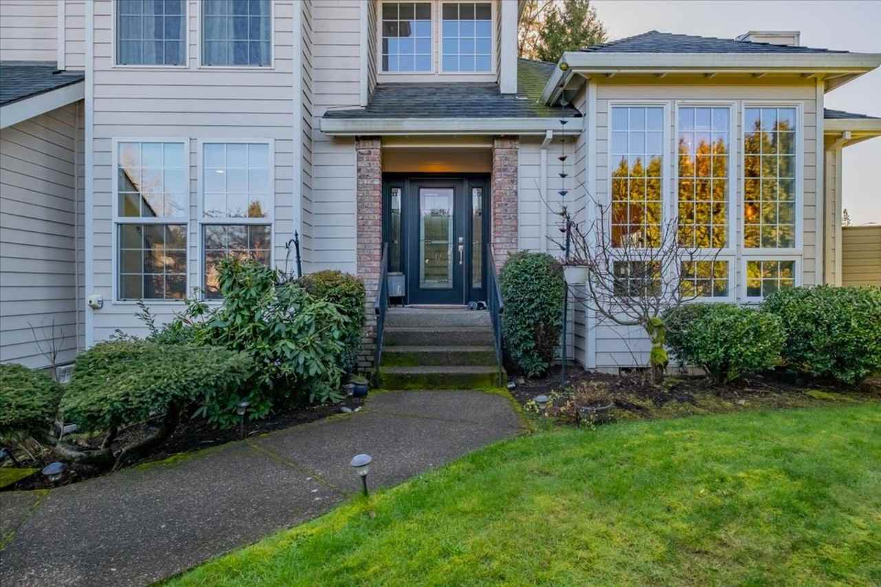 1235 Nw Countryside Ct - Photo 2 of 24