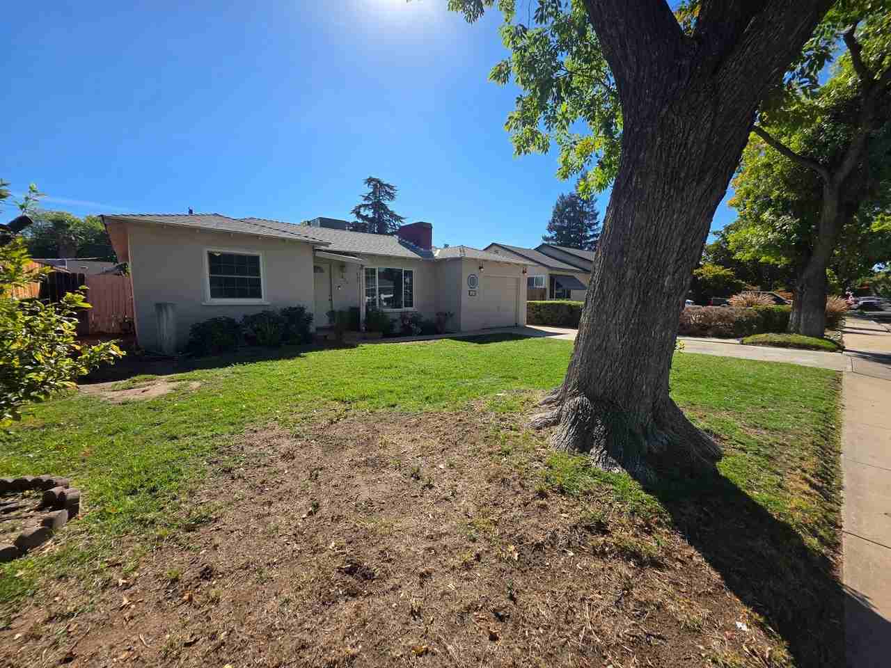 1624 Concord Ave - Photo 4 of 29