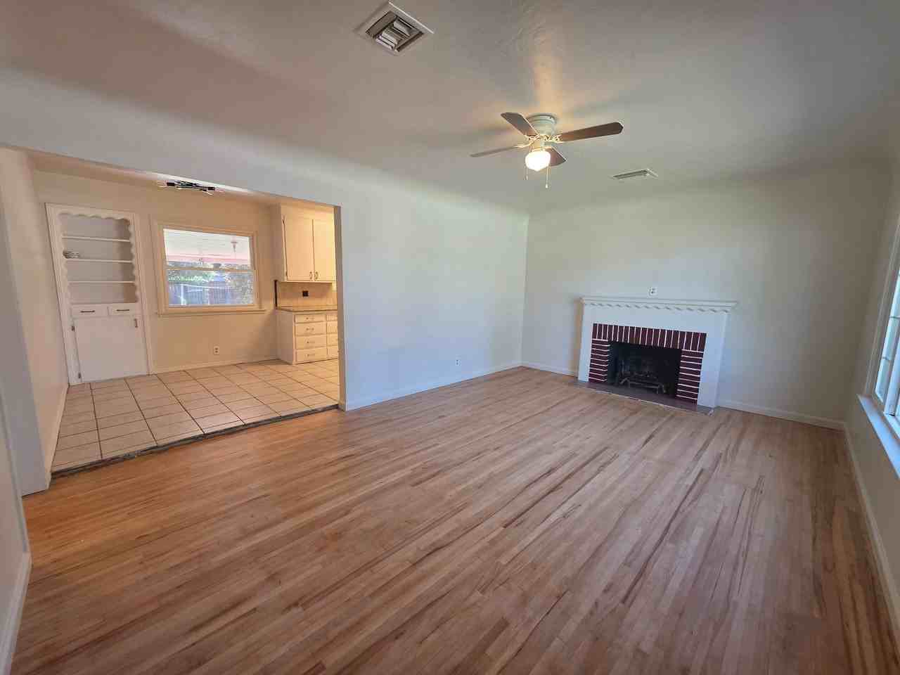1624 Concord Ave - Photo 5 of 29
